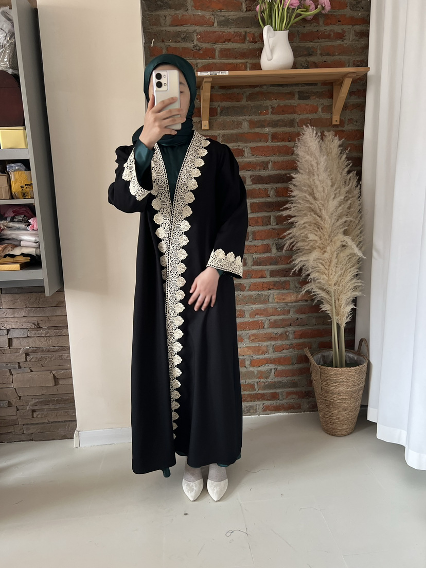 عباية معطف مطرزة أنيقة