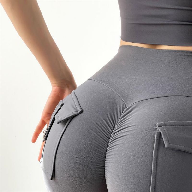 Peach Buttocks Lifting Sports Shorts And Fitness Pants 119152 Feel comfortable during your workouts with these shorts. They a...