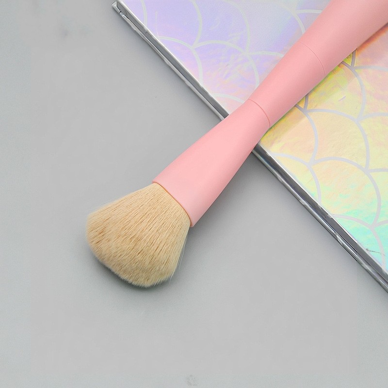 Makeup Brush Detail