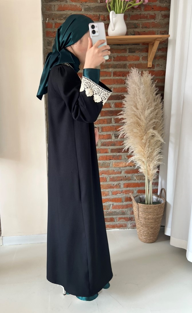 عباية معطف مطرزة أنيقة